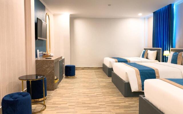 Lion Hotel