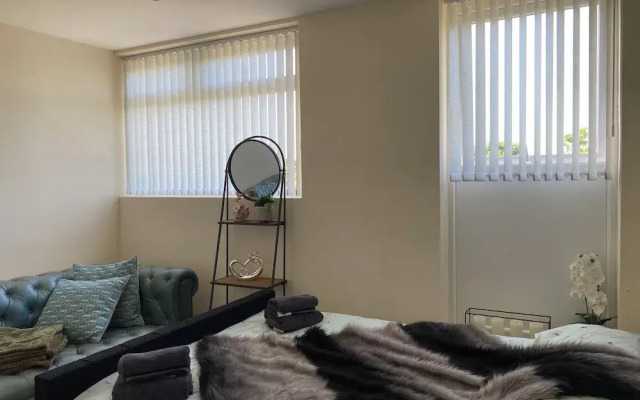 Exceptional Apartment in Luton