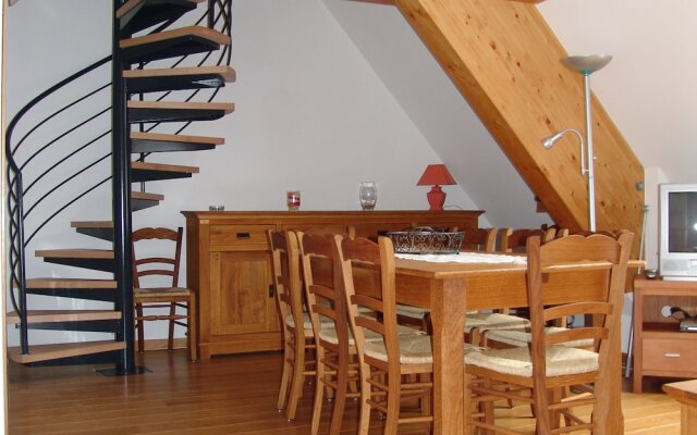 Comfortable Holiday Home near Forest in Macon