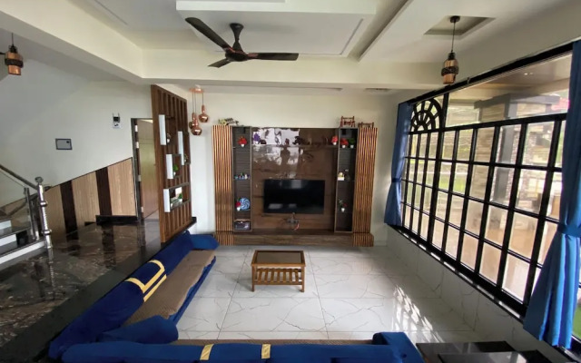 Sky High By Joy Suites