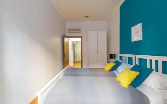 Iflat Spanish Steps Blue Apartment