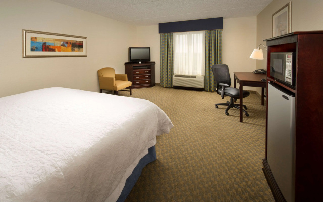 Hampton Inn Syracuse Clay