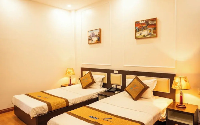 Bay Luxury Chariot Hotel