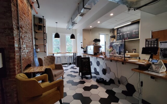 U Street Capsule Hostel