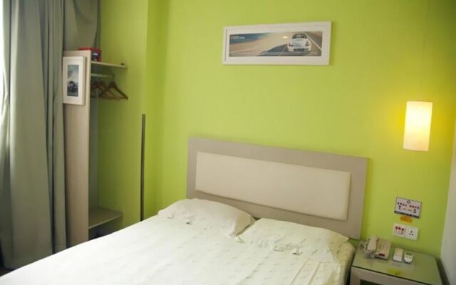 Suez Bus Hotel