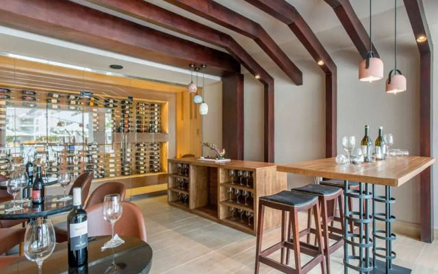 Playa Naco Resort & Spa