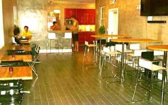 Ohana Hostel Miami Beach