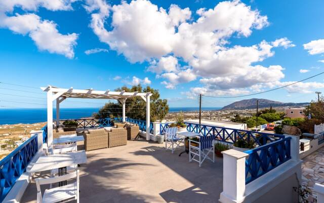 Hotel Thira