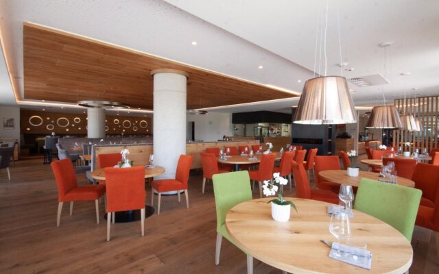 The Lodge Hotel