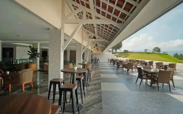 Niagara Hotel Lake Toba & Resorts