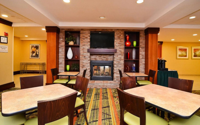Fairfield Inn Suites by Marriott Cherokee