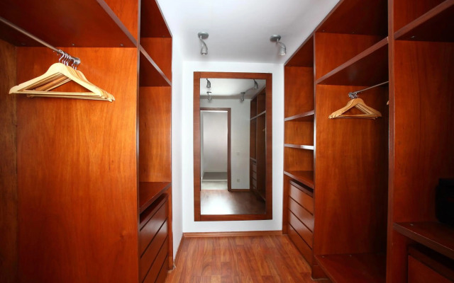 No 81 Hotel