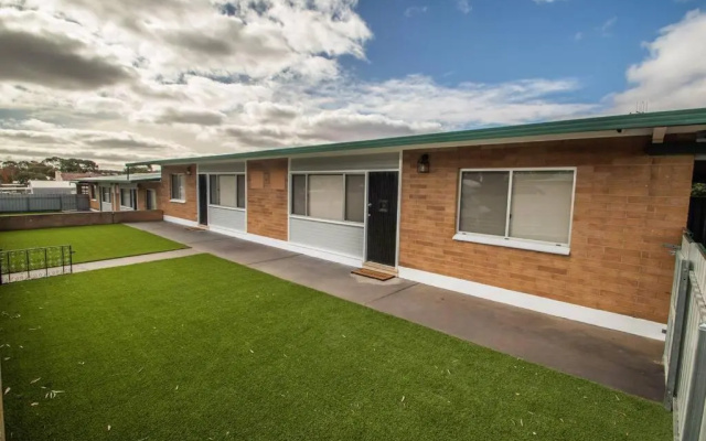 Willow Court Unit 3 – Outside – Broken Hill