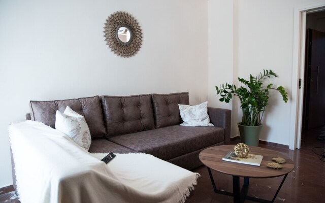 AT. Thea Athens Boutique Apartments