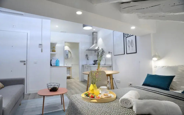 nQn Aparts & Suites Madrid