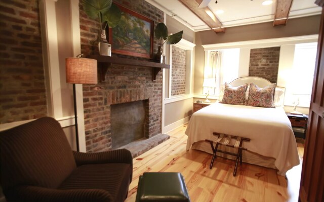 229 King Luxury Suites