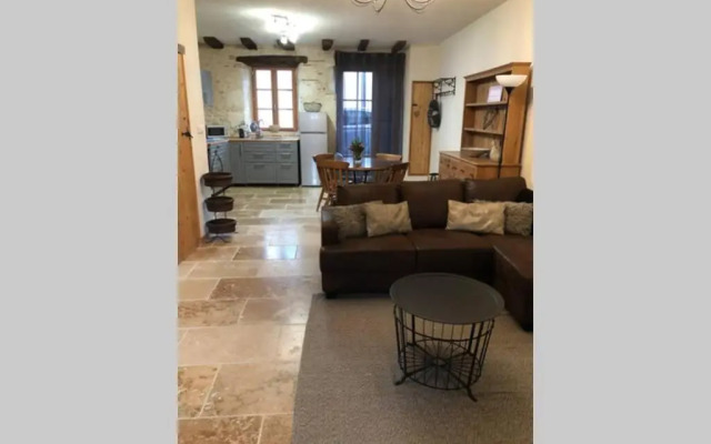 Beautiful Eymet Bastide House And Courtyard Garden