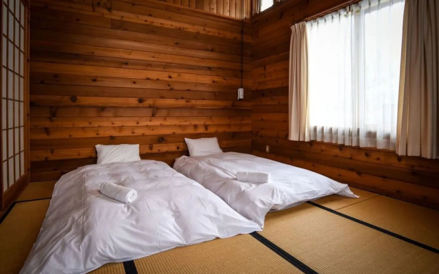 Woodpecker Chalet