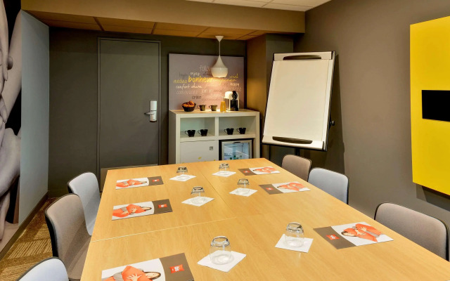 ibis Roanne