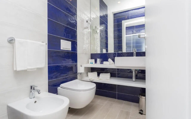 Ticho's Greenblu Hotel