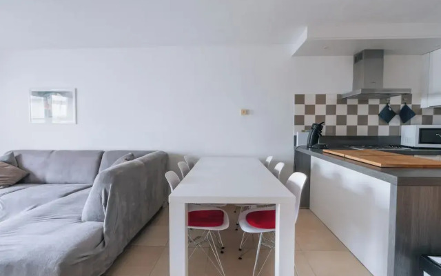 Cosy Apartment With sun Terrace