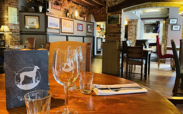 Greyhound Inn