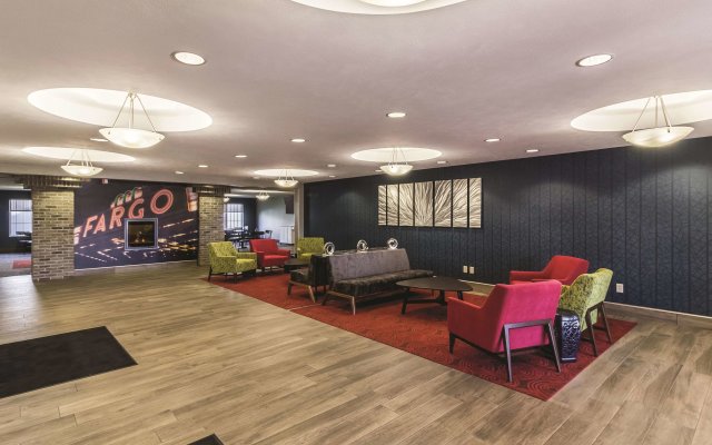 La Quinta Inn & Suites by Wyndham Fargo-Medical Center