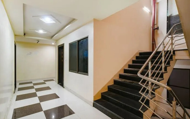 Fabhotel Shivam Palace I