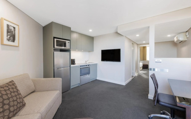Amora Hotel Riverwalk Melbourne
