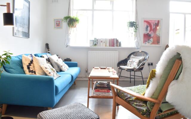 Stunning 1 Bedroom Apartment in East London