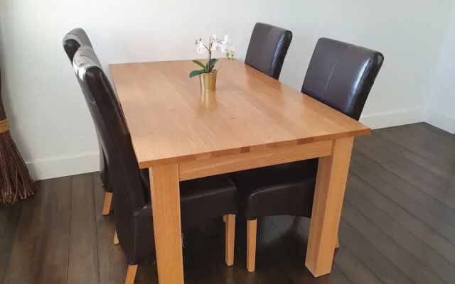 Elegant Executive Apartment in Reading