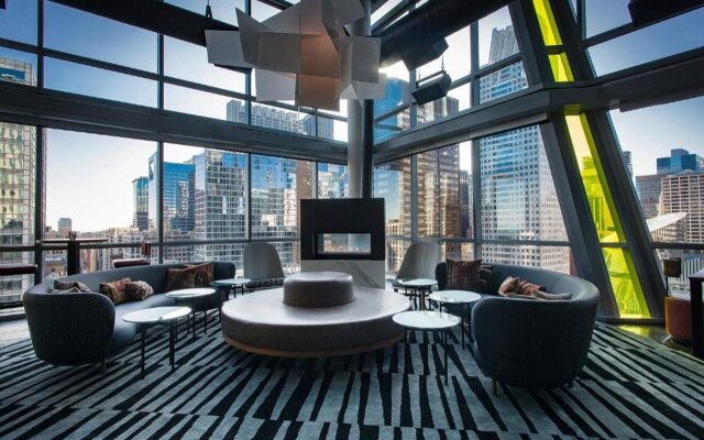 theWit Chicago, a Hilton Hotel