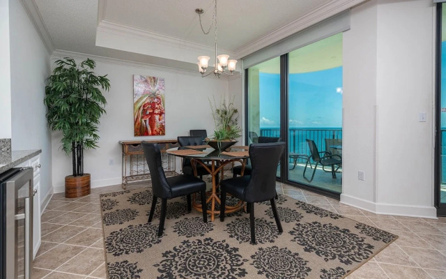 Phoenix Ix 1506 2 Bedroom Condo