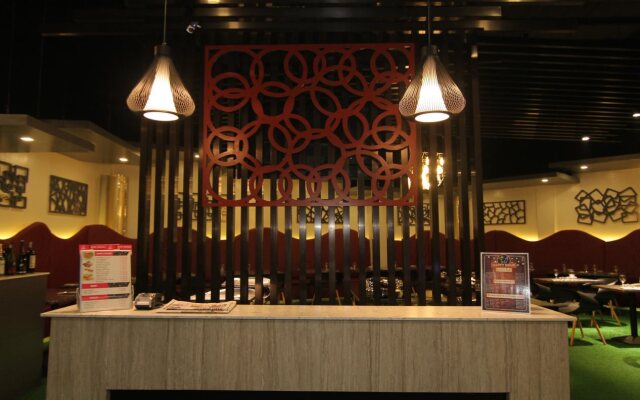 Eloisa Royal Suites