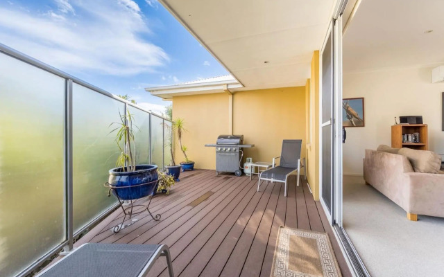 SANDPIPER 5 CLOSE TO TOWN Inlet Side