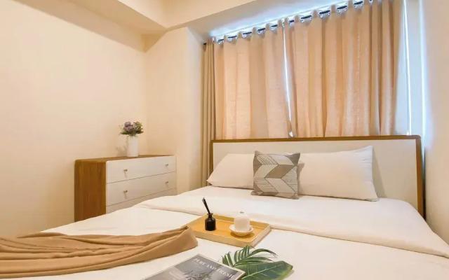 Simple Look 3Br Meikarta Apartment