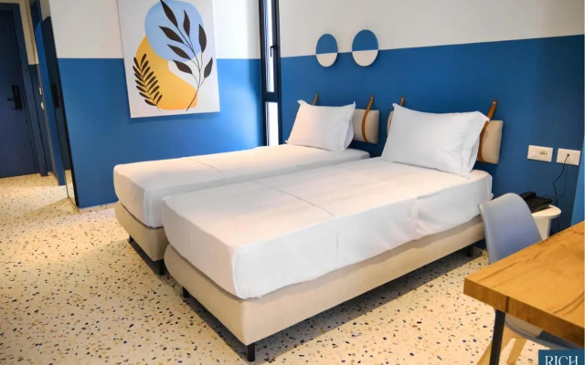 Rich Boutique Hotel