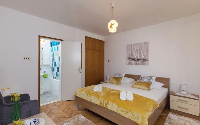 Sunset Bay Room