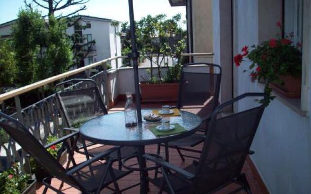 Apartment Nido Airport