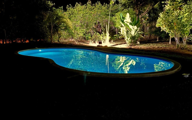Uvita Oasis Retreat with Villa Cabins and Apartment