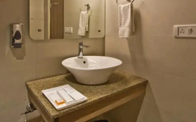 Zip By Spree Hotels Avishi Greens