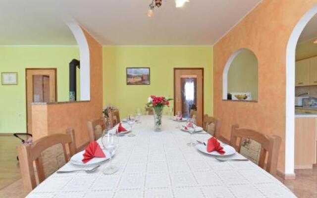 House Ivana 1664