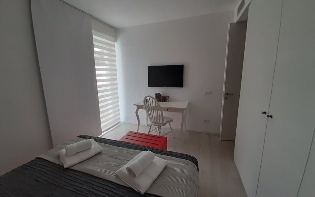 Comfortable Holiday Home in Pozzallo With Balcony