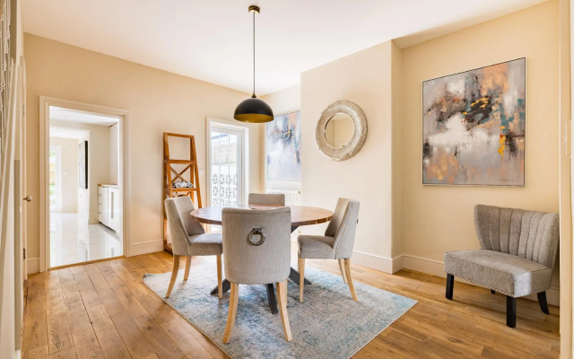 Salisbury Residences by Charles Hope