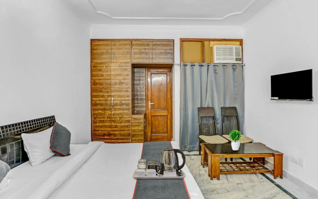 OYO Townhouse 1071 Hotel Metro Inn Residency