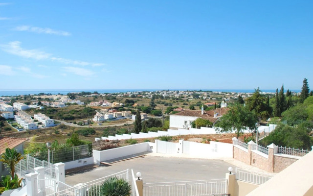 Lavish Villa With Private Swimming Pool