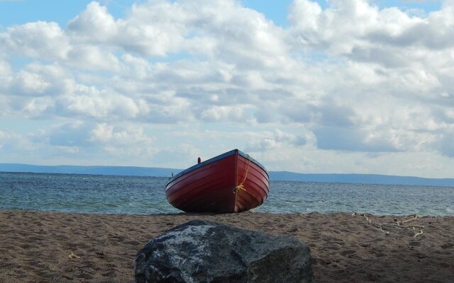 Blue Tin Roof Bed & Breakfast