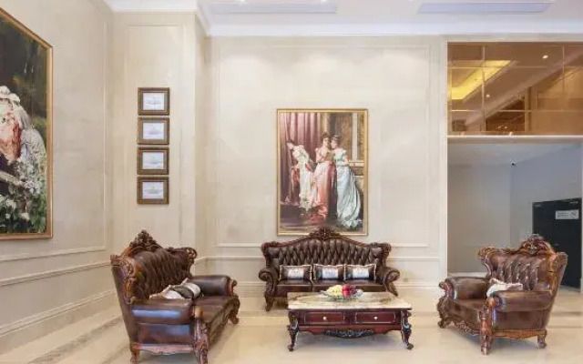 Vienna International Hotel (Shicheng Qinjiang Park)