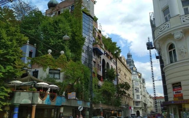 Mariahilfer Apartment