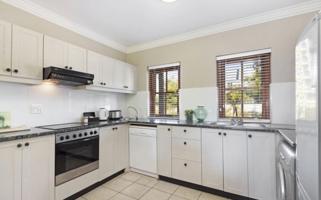 Winelands Golf Lodges 13